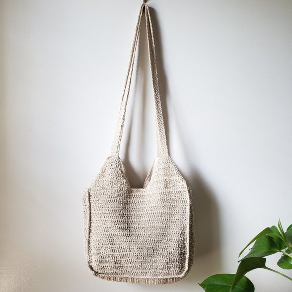 BEAUTIFUL BOHO MACRAME CROCHETED SLING BAG - Picture 8 of 11